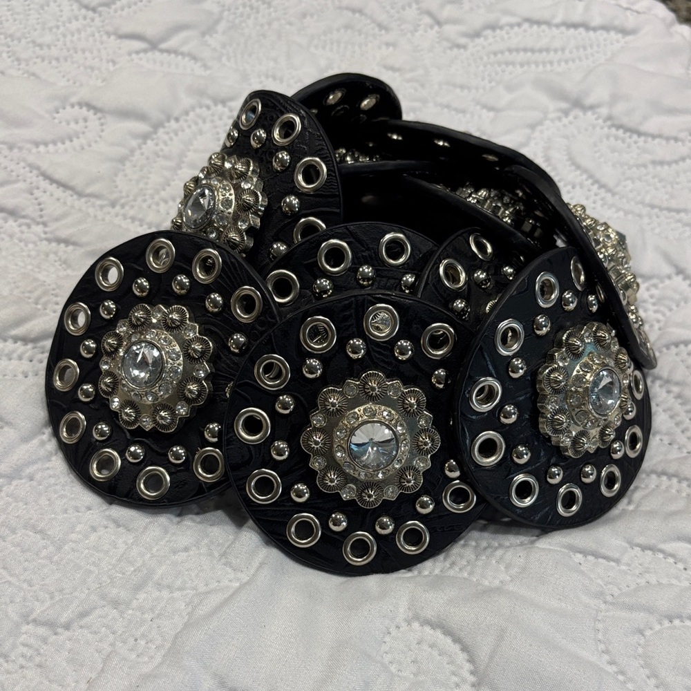 Nocona Belt Co. Black Embellished Women's Concho Disc Belt